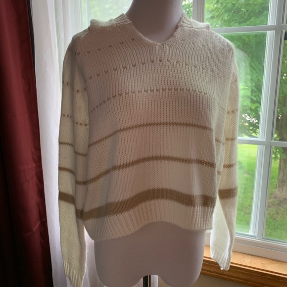 John and Jenn cropped xs sweater striped - Picture 2 of 3